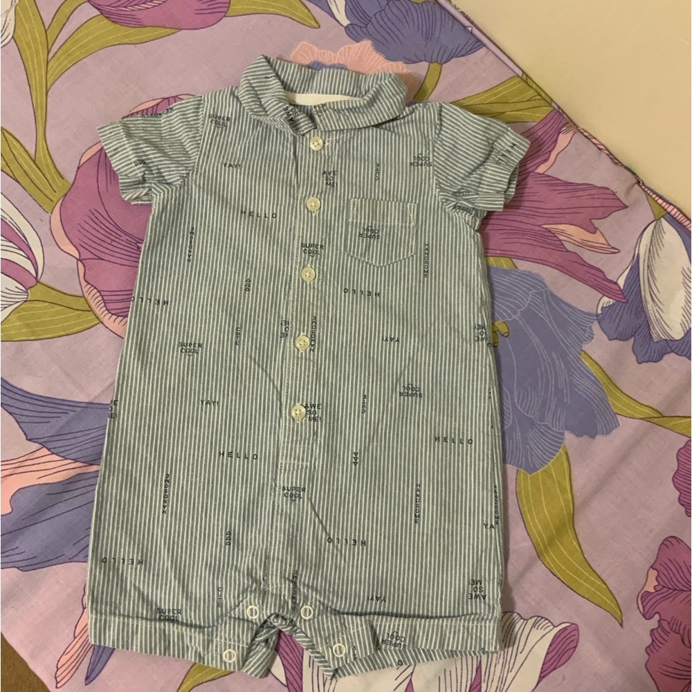 NWOT Carter’s Toddler Boy button Down Blue/white Romper , Awesome, Hands…